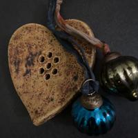 Heart-Shaped Handmade Ceramic Soap Dish - Autumn Moor