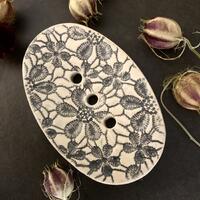 Handmade Embossed Ceramic Soap Dish - Daisy (Oval)